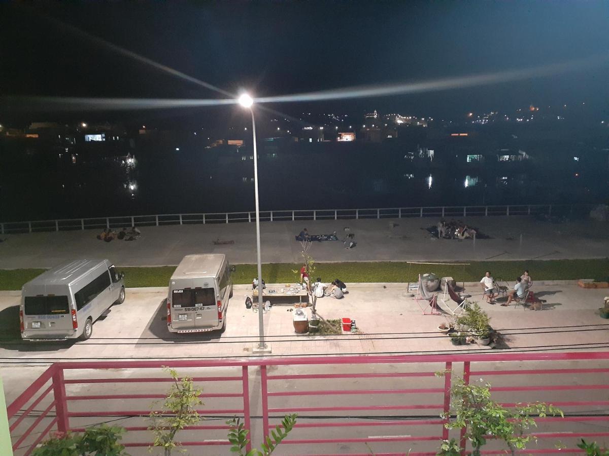 Homestay Chau Trieu - Фан Тиет Екстериор снимка