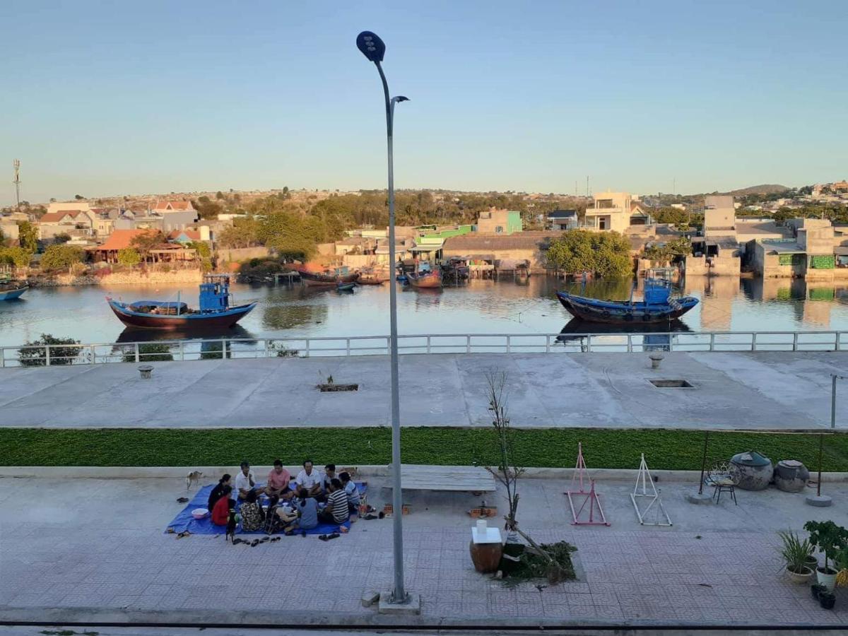 Homestay Chau Trieu - Фан Тиет Екстериор снимка
