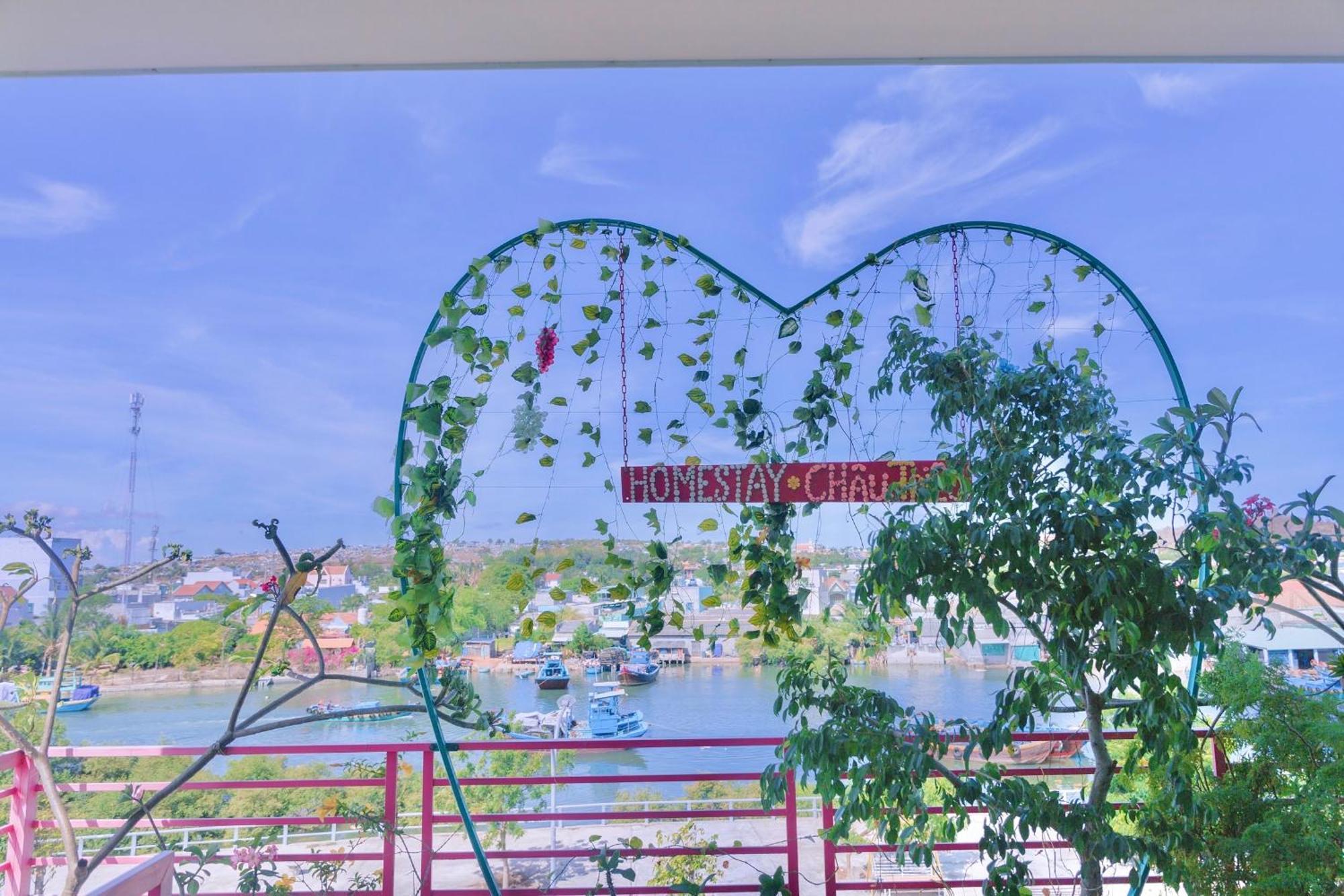 Homestay Chau Trieu - Фан Тиет Екстериор снимка